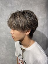 ゆるふわニュアンスウルフメンズバレイヤージュ　メンズシャドールーツ