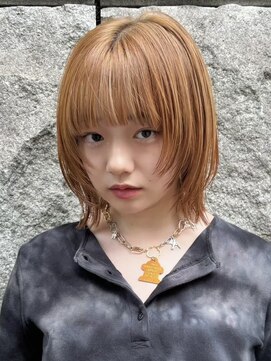 ノイ(noi) 顔周りレイヤーカットグレージュカラーくびれボブベージュカラー