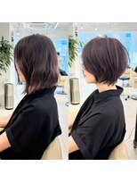 アンド ストーリーズ(&STORIES) 前髪なし小顔ひし形丸み耳掛け大人ショート20代30代40代50代*