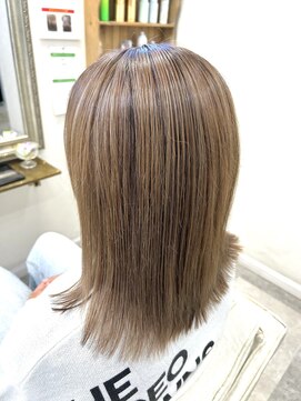 ヘアーアンドメイク ドレス(DRESS) 白髪ぼかしハイライト明るめバージョン