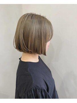 マルトル(martre) 透け感ボブ