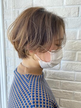 グリーン(green) misaki ) 春に向けたショートボブ