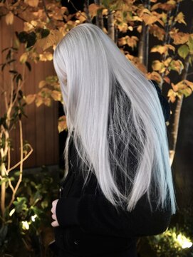 スリー(three) WHITE