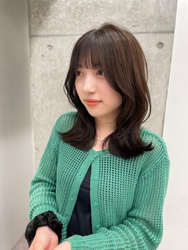 サンク 原宿 表参道(cinq) ヘーゼルグレージュミディアム顔まわりレイヤーボブ