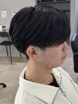 リオールバイニアウ(RE:ALL by Niau)&nbsp;MEN’S HAIR/サーフカール/刈り上げセンターパート/新田