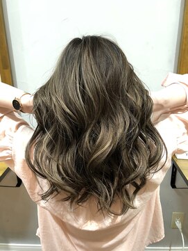 ヘアークリエイトヴァルール(Hair Create Valeur) グレージュカラー