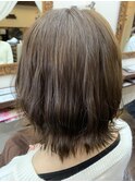透明感ベージュ×波ウェーブ