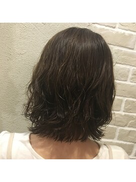 ブランシェ(branche) *外ハネフェミニンパーマ*