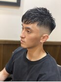 前下がりスキンフェードスタイル