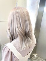 リリー(Lilley)&nbsp;【Lilley 稲永麻衣】韓国ヘア＋ハイトーンヘア 天神/今泉