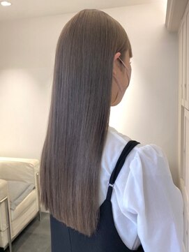 ベレーザ 渋谷(BELEZA) 3695アッシュオリーブぱっつん前髪グレージュアッシュ艶髪ロング