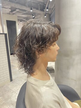 リーオオサカ(Lee Osaka) 【カット＋パーマ】men'sウルフカール/新出奈津樹