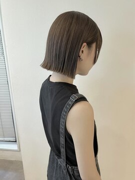 ユーフォリア 青山(Euphoria) オリーブグレージュでトーンup！ラインボブ【担当神野】