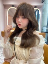 ボタン シブヤ(VOTAN SHIBUYA)&nbsp;オリーブ/グレージュ/韓国ヘア/渋谷/レイヤー/顔まわり