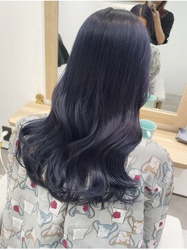 リノショアーズ 元町店(RINOSHORES) 艶髪ネイビーグレーアッシュ大人美人