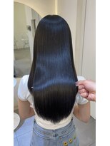 エラ(Ella)&nbsp;美髪矯正で叶える鏡のような艶ストレート