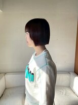 タヴィ(Tavi) 切りっぱなしボブ/コンパクトヘア/ミニボブ/ボブヘア/ボブカット