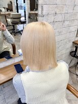 グランルシア(GRAN Lucia) 切りっぱなし×ホワイトブロンド
