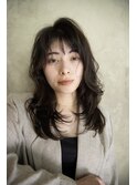 シースルー　黒髪　レイヤースタイル　