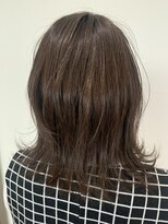 アングゥギャラリー(ungu GALLERY)&nbsp;外ハネミディ×オリーブカラー