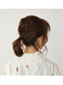 緩めポニーテール
