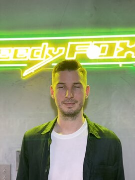 グリーディーフォックス 代々木(Greedy FOX) かき上げヘア/サイドパート/韓国マッシュ/フェードカット/代々木