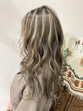 ヘア ライフ セリス(hair life Celis) シルバーグレージュ