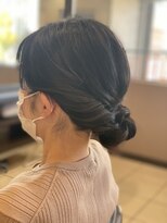 ゼル 一社店(ZELE) シンプルシニヨン