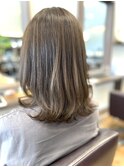 ナチュラル外はねボブ