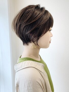 アルトル 池袋(altru) 大人かわいい前下がりショートボブ耳かけ