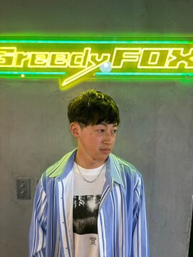 グリーディーフォックス 代々木(Greedy FOX) 巻き/ハイライト/マッシュパーマ/ウルフ[シェービング]