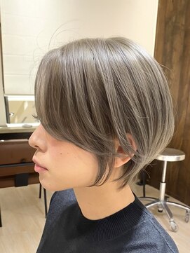 アマトウキョウスマートサロン(AMA TOKYO×Smart Salon) 韓国ヘア 2wayバング レイヤーカット くびれヘア 顔周り