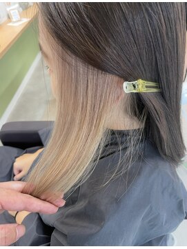 オリビアヘアー(OLIVIA HAIR) インナーカラー×ナチュラルブラウン