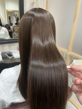 シオ 流山おおたかの森(Sio) 髪質改善艶感ココアベージュカラー^ ^