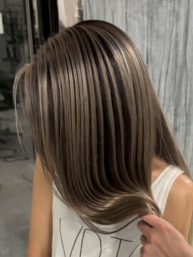 レディアル 大宮(REDEAL ope.) 外国人風バレイヤージュ/ハイライト/白髪ぼかし