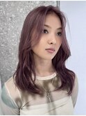 ヘーゼルベージュバタフライカットミディアムレイヤーカットボブ