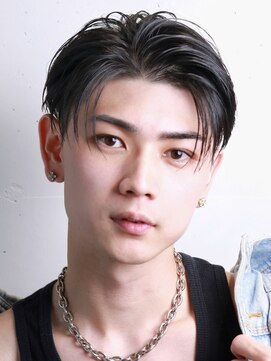 クロトヴィラ 天神大名(KUROT villa) ワイルド色気かき上げセンターパート