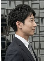 アマンドール(Aman D'or)&nbsp;【佐久間】短めセンターパート/韓国風ビジネスシャドウパーマ