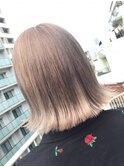 ホワイトベージュボブ