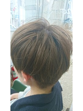 アンジェロッティ 川口駅東口(angelotti by anyhow) ツーブロック×THROWカラー　モノトーンベージュ　angelotti