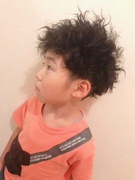 ブルーフェアリー(Blue Fairy) 【BLUEFAIRY】キッズツーブロ★ツイストスパイラルパーマ