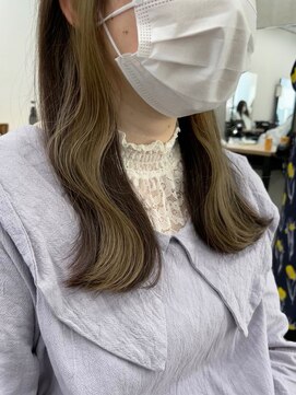 キラ 原宿(KILLA) インナーカラーミディアムショコラベージュボブウルフグレージュ