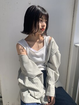 ティピ(tipi) 【宿里沙也香】ボブ×クールな印象へ