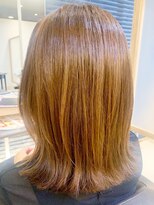 ヴィヴァーチェイルソーレ(VIVACE ilsole)&nbsp;20代30代40代大人可愛いミルクティーベージュハイライトミディ