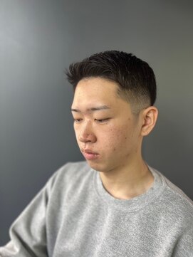 ダンヒルバーバー(dunhill BARBER) フェードカット<理容室>[メンズ/シェービング/床屋/銀座]