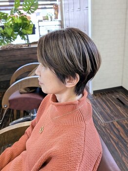 ヘアークリエイト マァーノ(Hair create mano)の写真/《カウンセリングが口コミで高評価◎》エドルカラーで周りと差がつく透明感のある艶髪に。