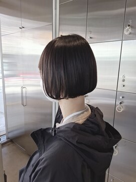 オーガニック リブ 川越(organic+live) 20代30代透明感暗髪アッシュブルーグレージュ丸みボブ