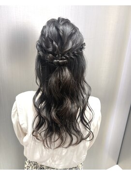 ハルキミナト ジャパン ヨコハマ(HARUKI MINATO japan YOKOHAMA) ハーフアップ/お呼ばれ/二次会ヘア/結婚式ヘア/横浜ヘアセット