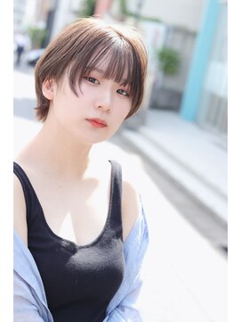 ステラ ヘア デザイン サロン(STELLA hair design salon) 丸みのショート　ベージュカラー　透明感　S