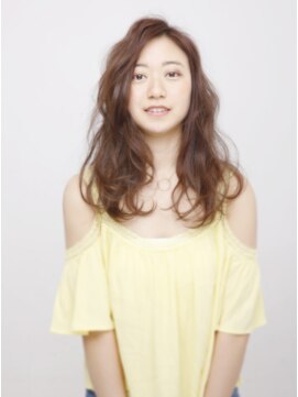 シャンプー ひろせ店(SHAMPOO) こなれ感のある毛流でノームコアな雰囲気を演出したヘア